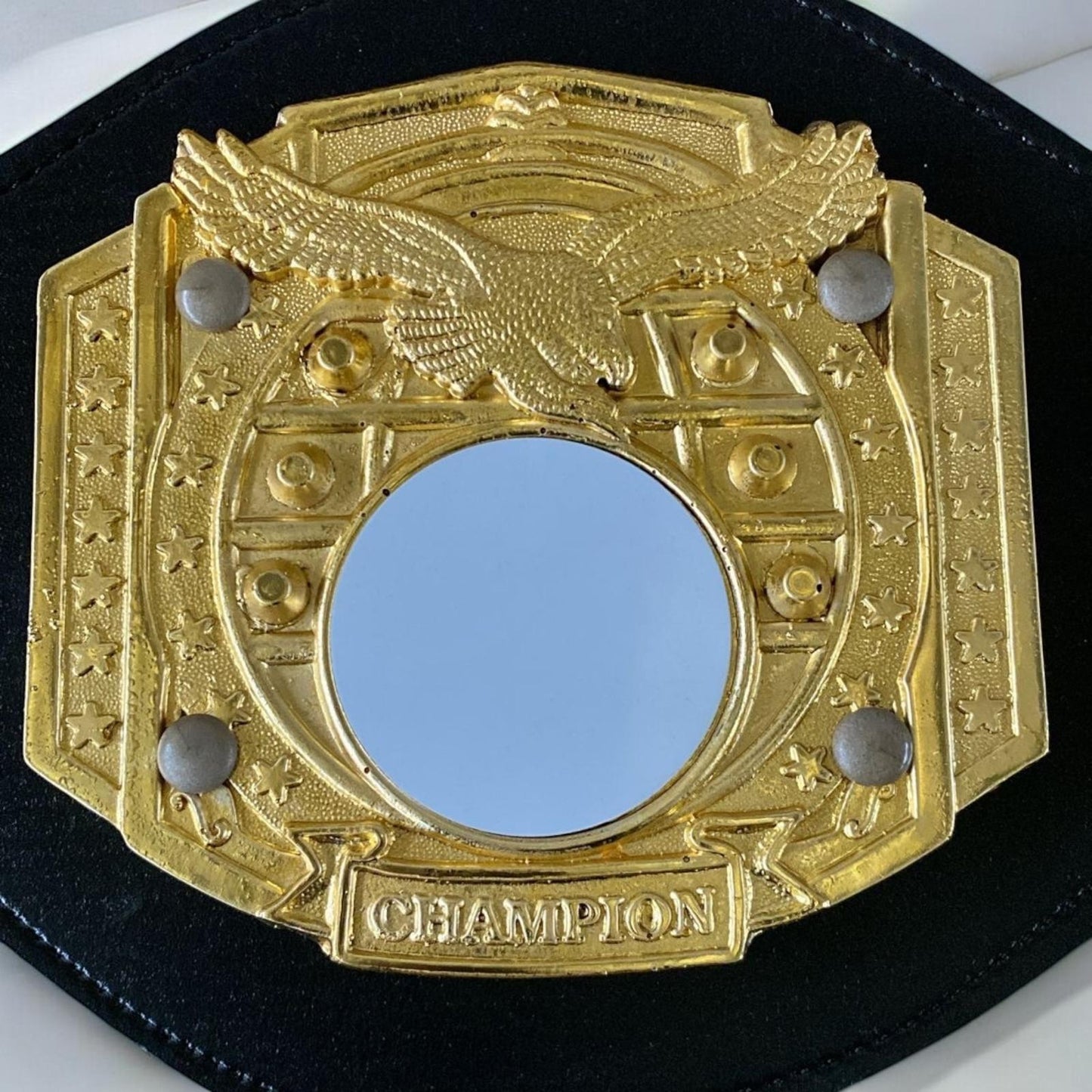 Cinturone con placca in resina