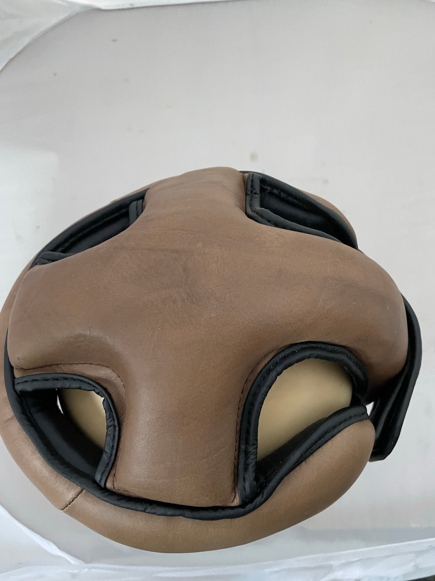 Casco da Boxe in pelle di bufalo